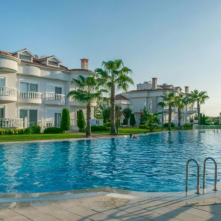 Villa Golf Village - With Shared Pool