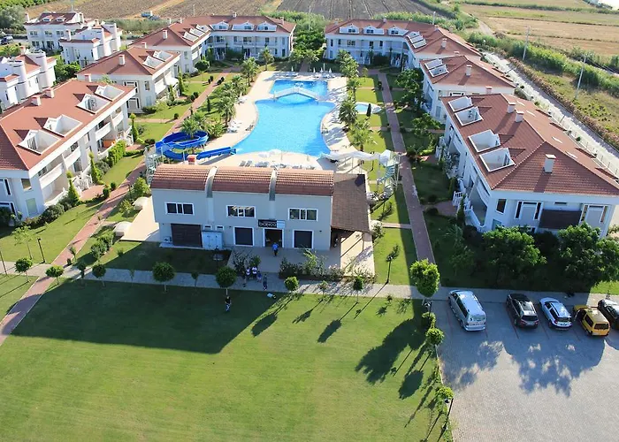 Golf Village - With Shared Pool מלון *