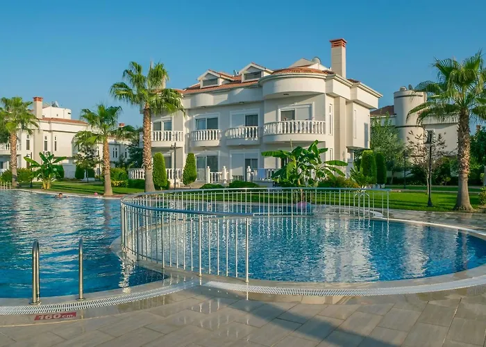 מלון Golf Village - With Shared Pool