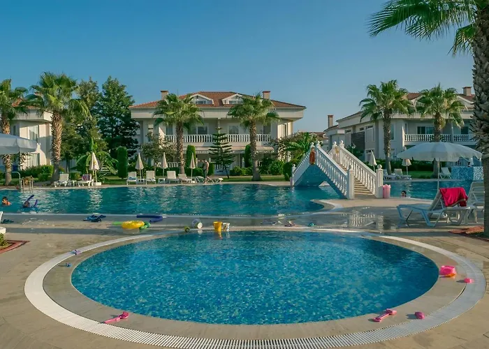 מלון Golf Village - With Shared Pool *