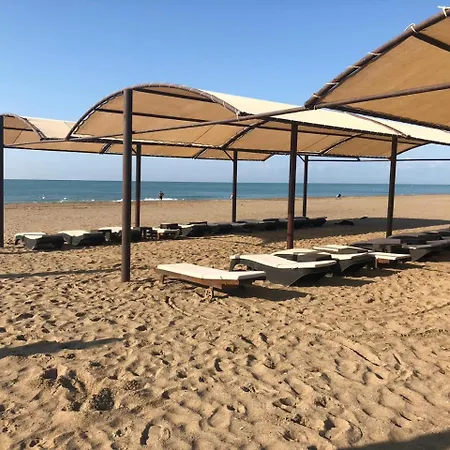 Golf Village - With Shared Pool * 베렉